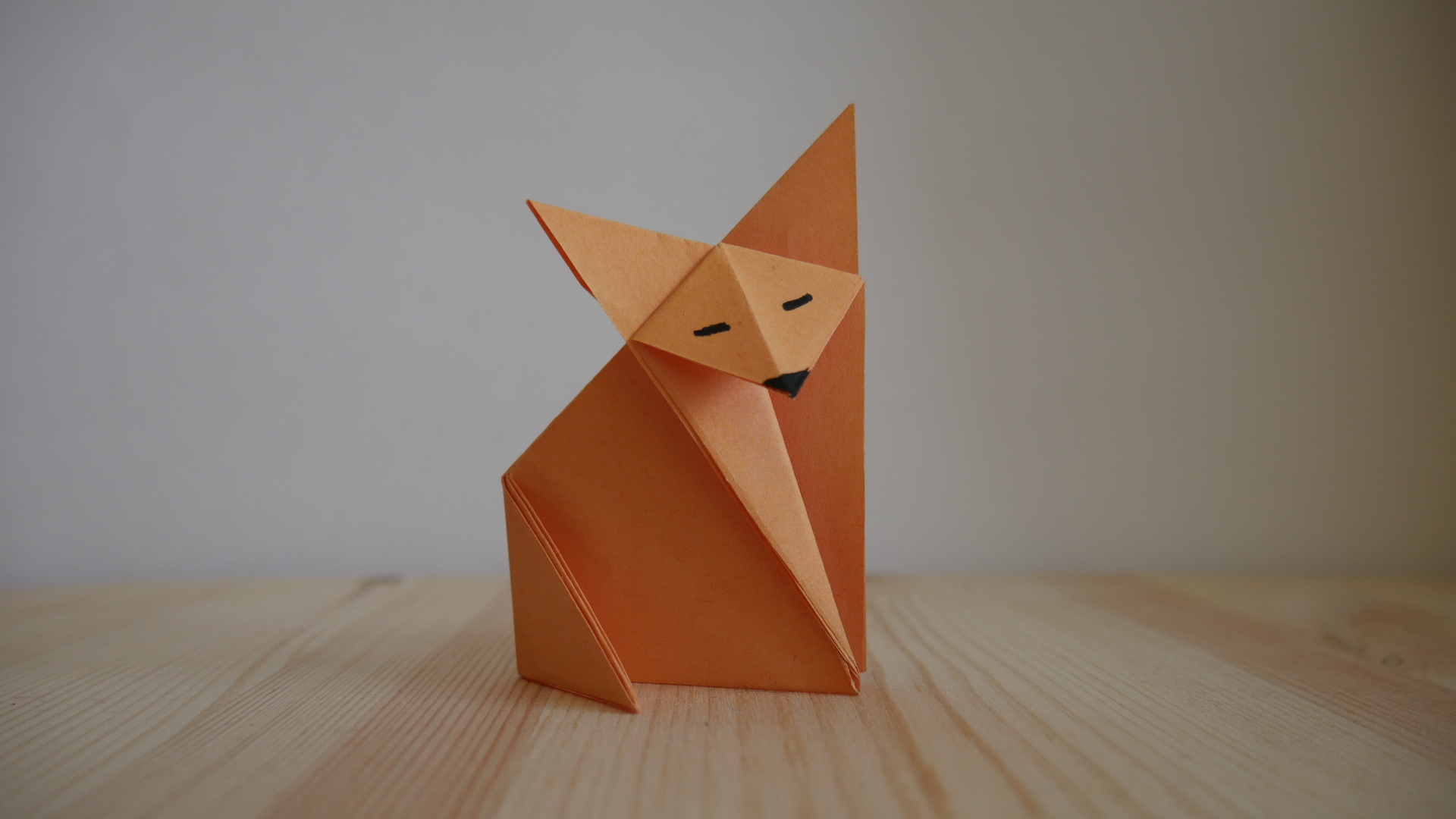 Оригами. Как сделать лису из бумаги (видео урок)