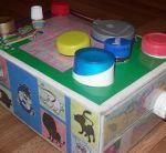 Развивающая игрушка для детей своими руками - Веселая коробочка