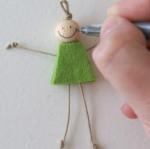Зеленый человечек - поделка своими руками для детей