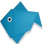 Простое оригами для детей - Рыбка